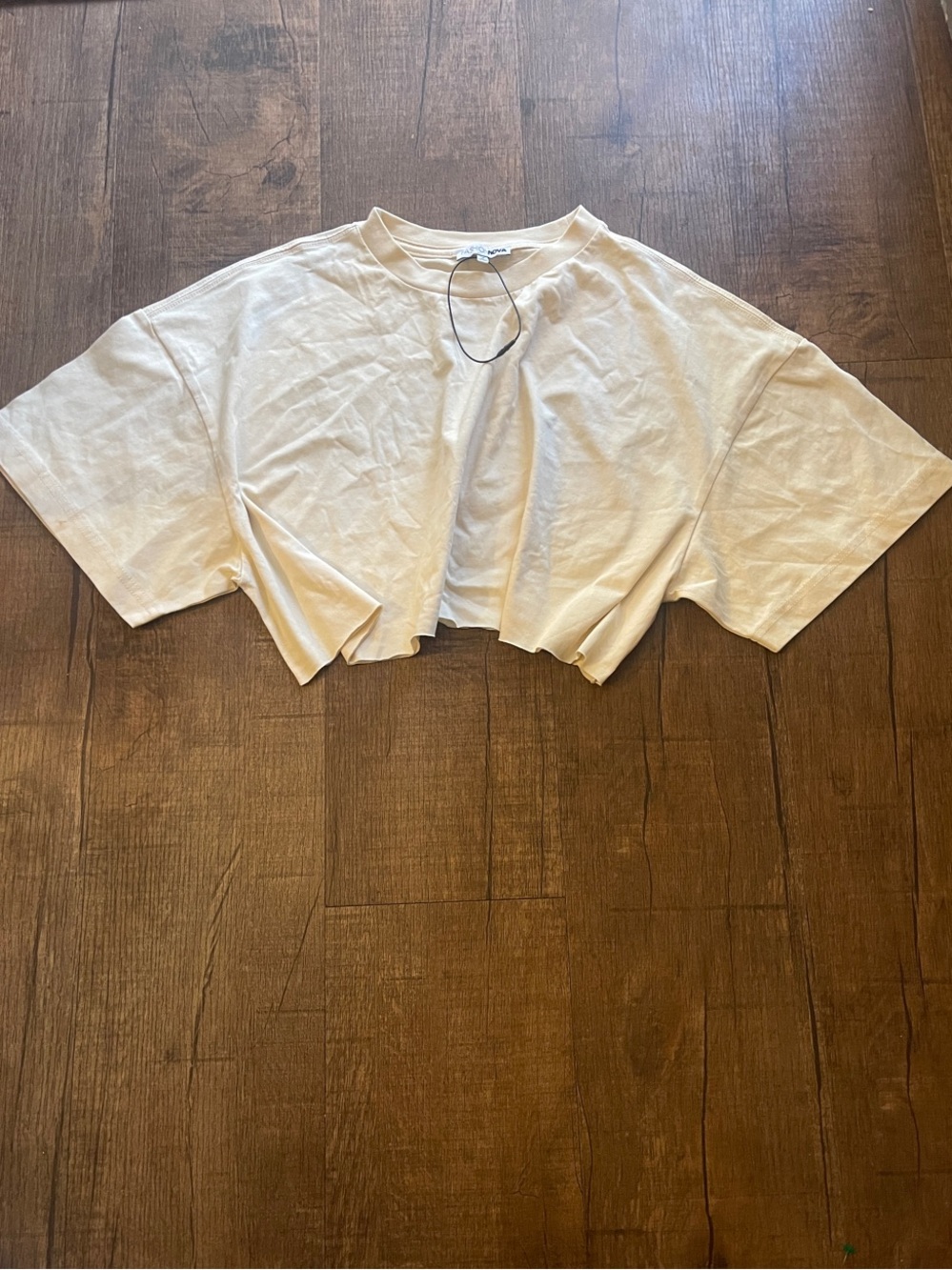 Fashion Nova Raw Hem Boxy Crop Top in Cream